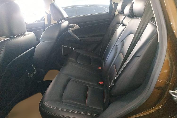 Used Geely Auto Emgrand X7 Sport 2018 1.8TD Automatic Two-Wheel Drive Smart Connect 4G Internet Edition