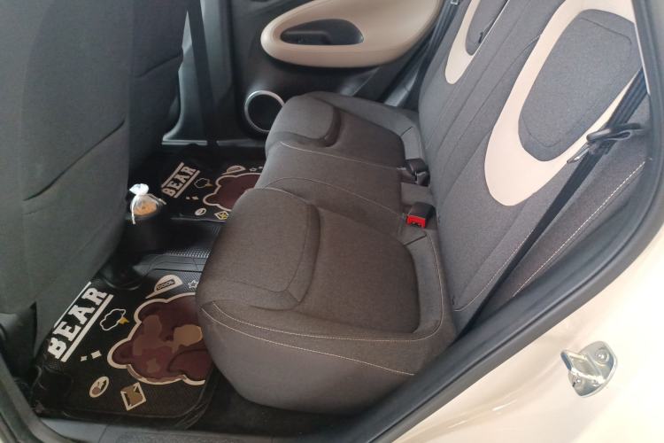 Used Wuling Bingo 2023 203km Light Edition Left Rear Seat