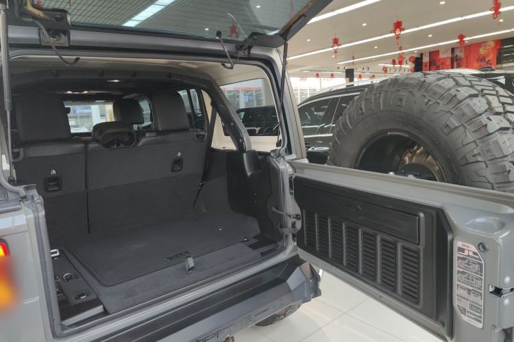 Used Jeep Wrangler 2019 2.0T Sahara Four-Door Version China VI Emission Standard