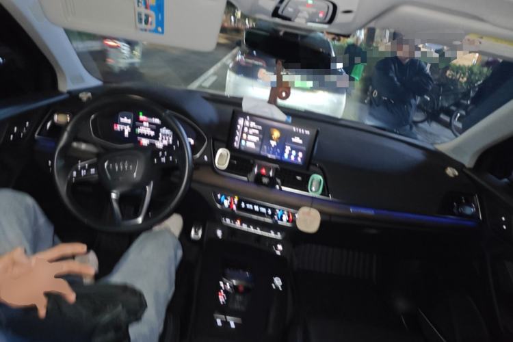 Used Audi Q5L 2022 Updated 45T Prestige Dynamic Edition Center Console