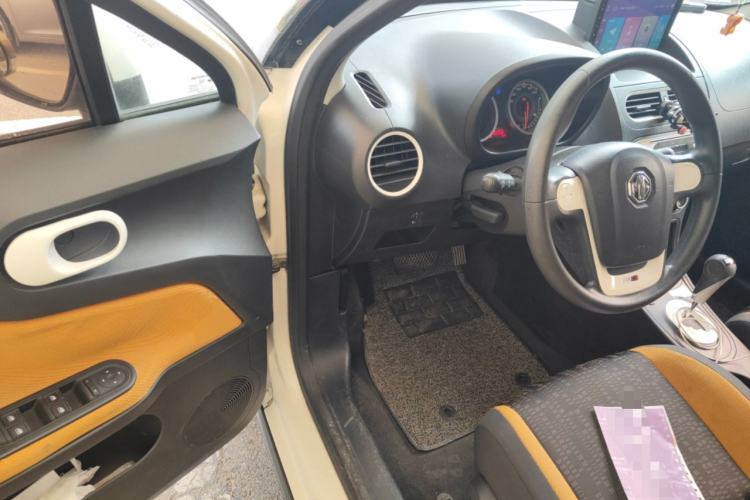 Used MG 3SW 2015 1.5L AMT Elite Model Driver Seat