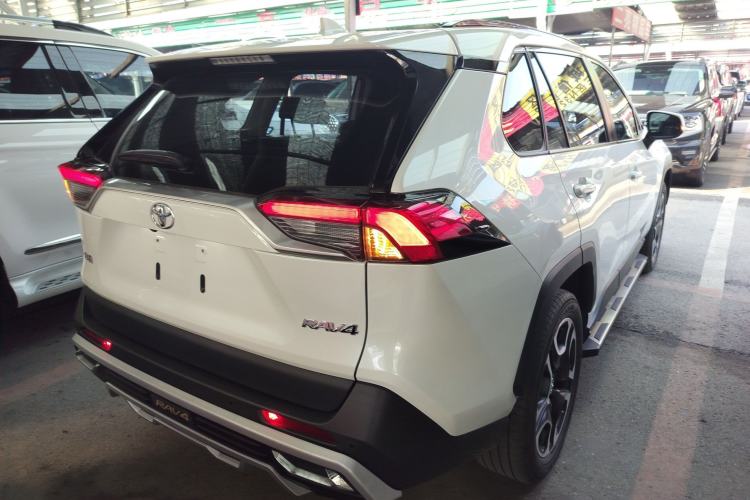 Used Toyota RAV4 2020 2.0L CVT Two-Wheel Drive Prestige Edition