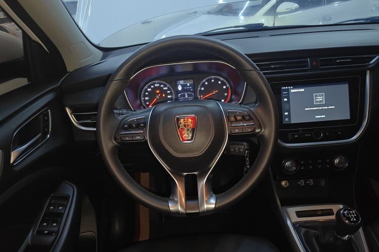 Used Roewe RX3 2018 1.6L Manual Internet Smart Edition
