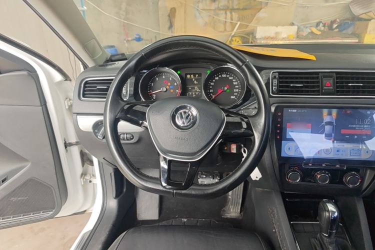 Used Volkswagen Sagitar 2015 1.6L Automatic Comfort Model