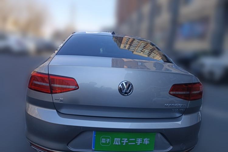 Used Volkswagen Magotan 2017 330TSI DSG Luxury Model Rear