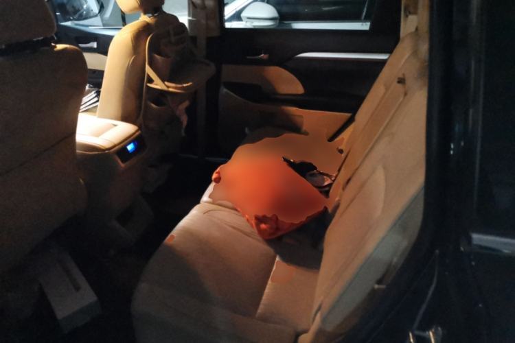 Used Toyota Highlander 2018 2.0T Two-Wheel Drive Elite Edition 7 Seats Emission Standard China V
