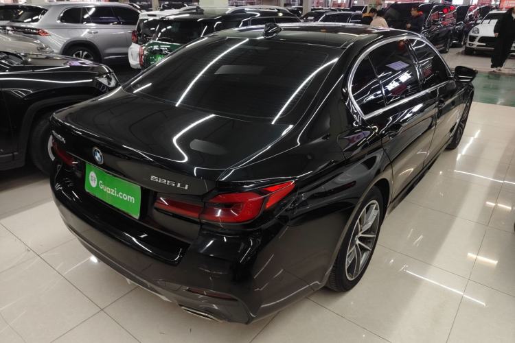 Used BMW 5 Series 2021 525Li M Sport Package Rear Right 45 Deg