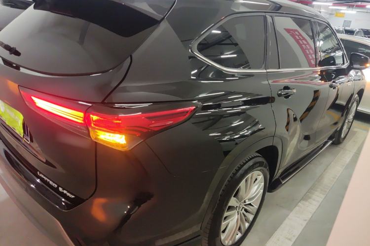 Used Toyota Highlander 2022 Dual-Engine 2.5L Four-Wheel Drive Supreme Edition 7-Seater Rear Right 45 Deg