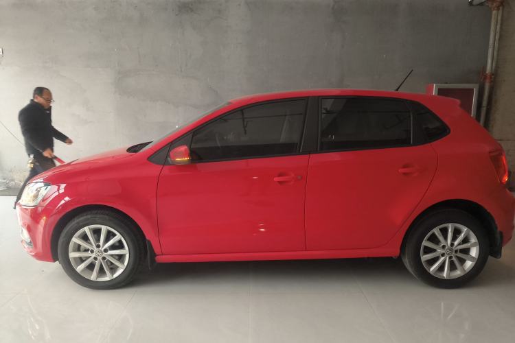 Used Volkswagen Polo 2014 1.6L Automatic Luxury Edition
