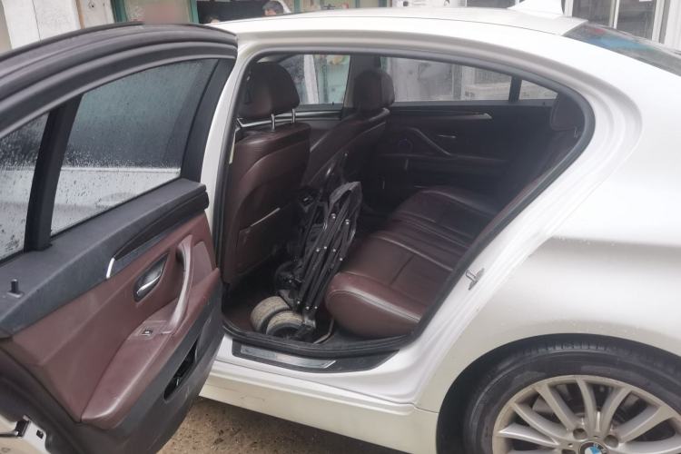 Used BMW 5 Series 2017 525Li Luxury Design Package Interior 4