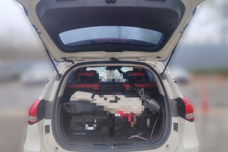 Used Haval H2 2017 Blue Label 1.5T Manual Two-Wheel Drive Luxury Model Trunk