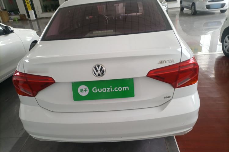 Used Volkswagen Jetta 2019 Dream Edition 1.5L Manual Fashion Version
