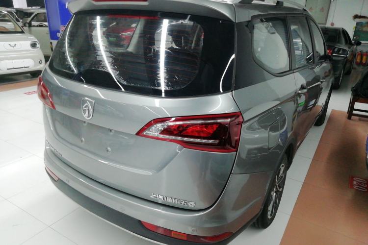 Used Baojun 730 2021 1.5T CVT Fashion Version 7 Seats