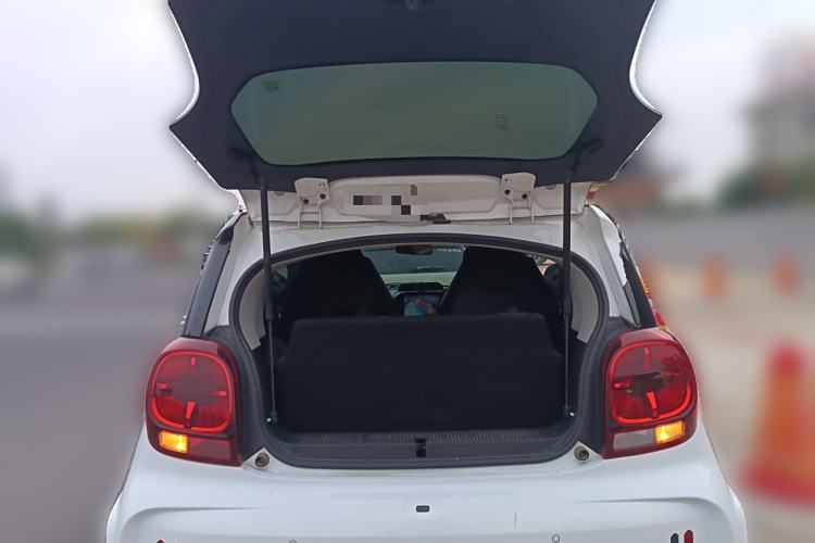 Used Roewe Clever 2022 311km QiQi BoBo Edition Trunk