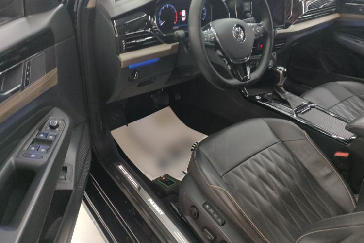 Used Volkswagen Passat 2019 330TSI Luxury Edition China VI Standard