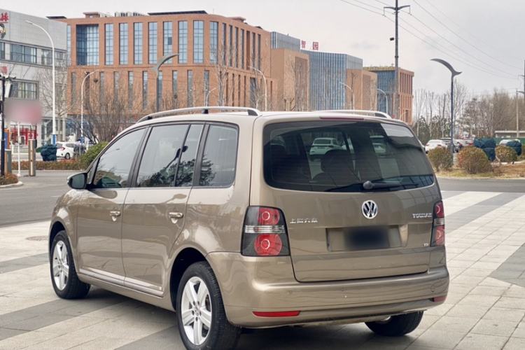 Used Volkswagen Touran 2015 1.4T Manual Comfort Edition 5-Seater