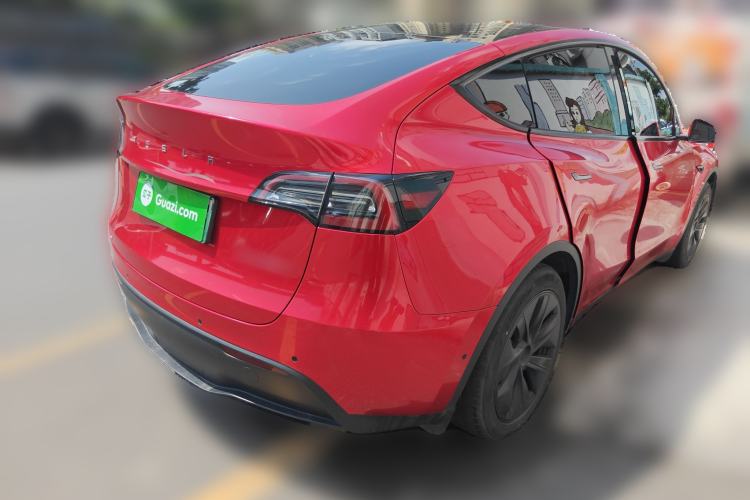 Used Tesla Model Y 2023 Long-Range All-Wheel-Drive Version
