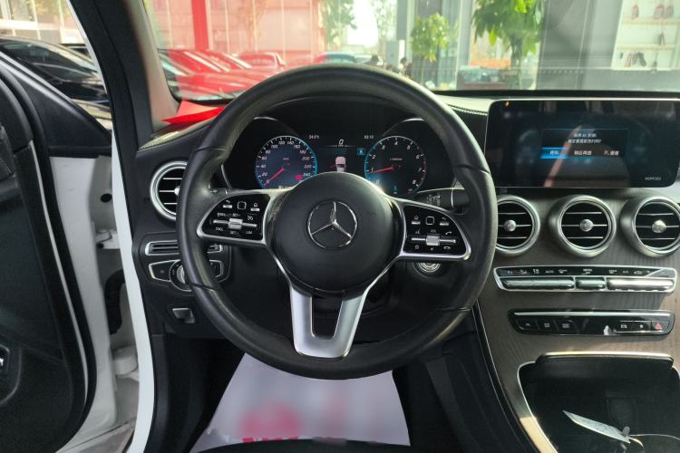 Used Mercedes-Benz GLC 2021 GLC 260 L 4MATIC Luxury Model Steering Wheel