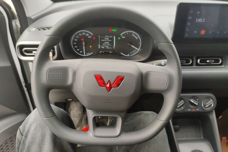 Used Wuling Hongguang New Energy 2025 Extended-Range Hybrid 50KM Comfort Version
