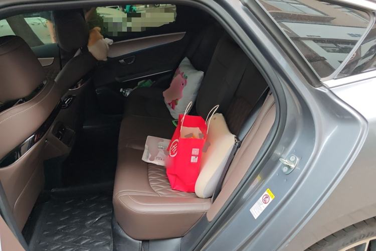 Used BYD Han 2023 DM-i Champion Edition 121KM Prestige Model Left Rear Seat