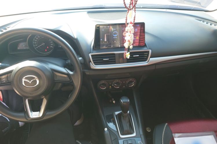 Used Mazda Mazda 3 Axela 2017 Sedan 1.5L Automatic Comfort Model Emission Standard China V
