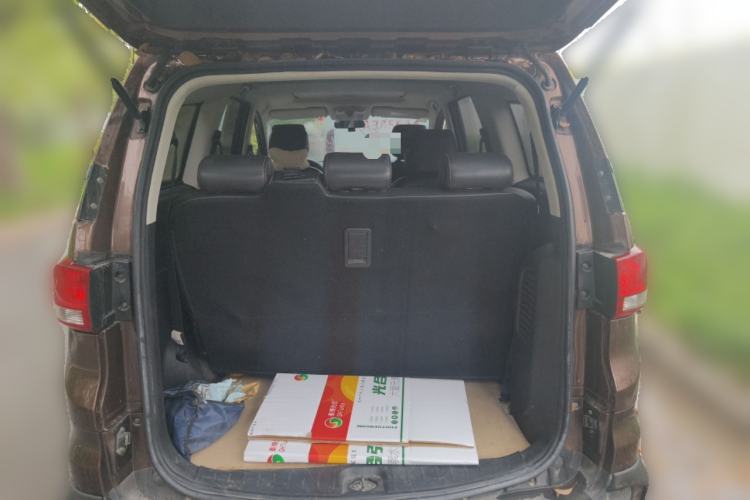Used HYOSOW H3 2015 1.5L manual luxury version Trunk