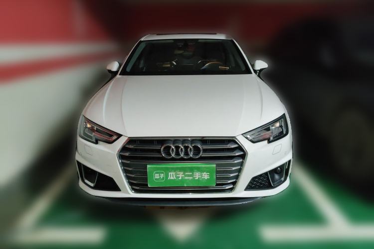 Used Audi A4L 2019 40 TFSI Fashion Edition China VI Emission Standard