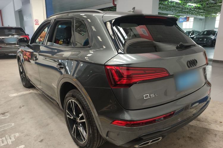 Used Audi Q5L 2022 40T Fashionable and Dynamic Model Rear Left 45 Deg