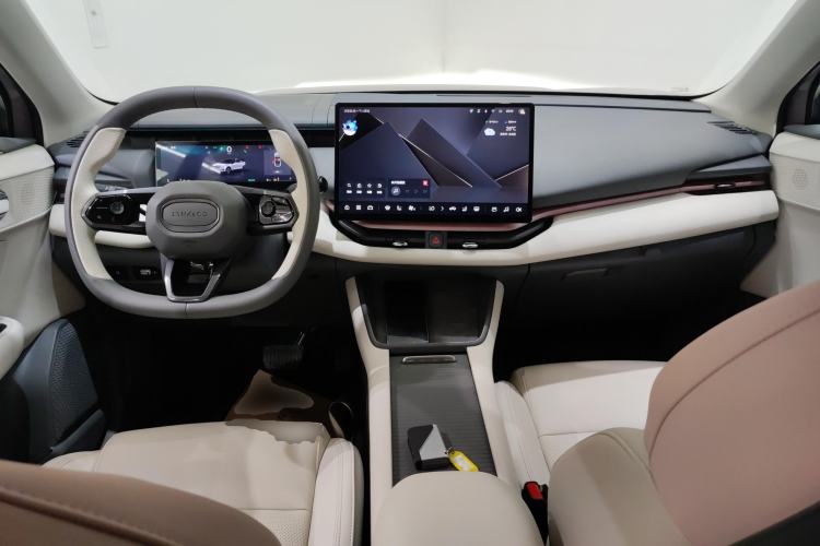 Used Lynk & Co 06 EM-P 2023 EM-P 126 Long-Range Halo