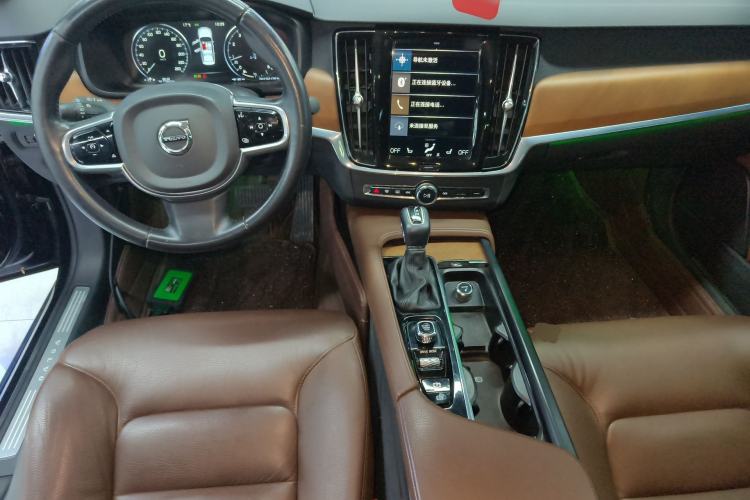 Used Volvo S90 2020 Facelifted T5 Zhiyi Luxury Edition
