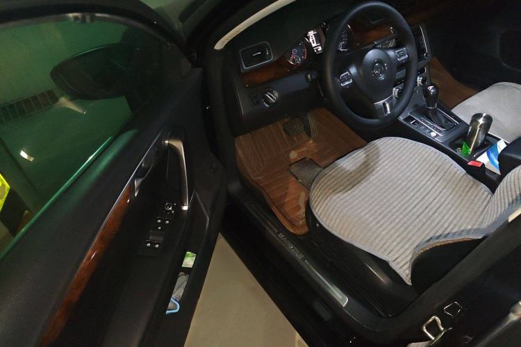 Used Volkswagen Magotan 2012 Travel Edition 2.0 TSI Comfort Version