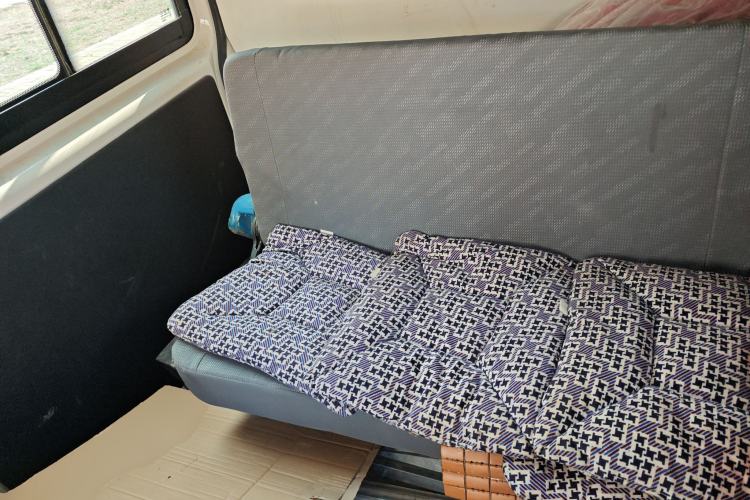 Used Foton Scenic G7 2017 2.0L Short-Wheelbase Commercial Van High Roof 4 Seats 4Q20M
