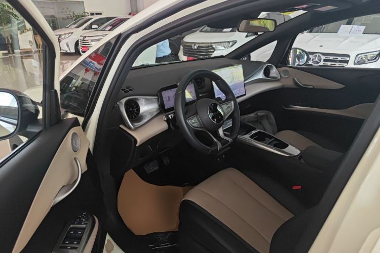 Used BYD Dolphin 2025 Intelligent Driving Version 410 km Fashion Edition