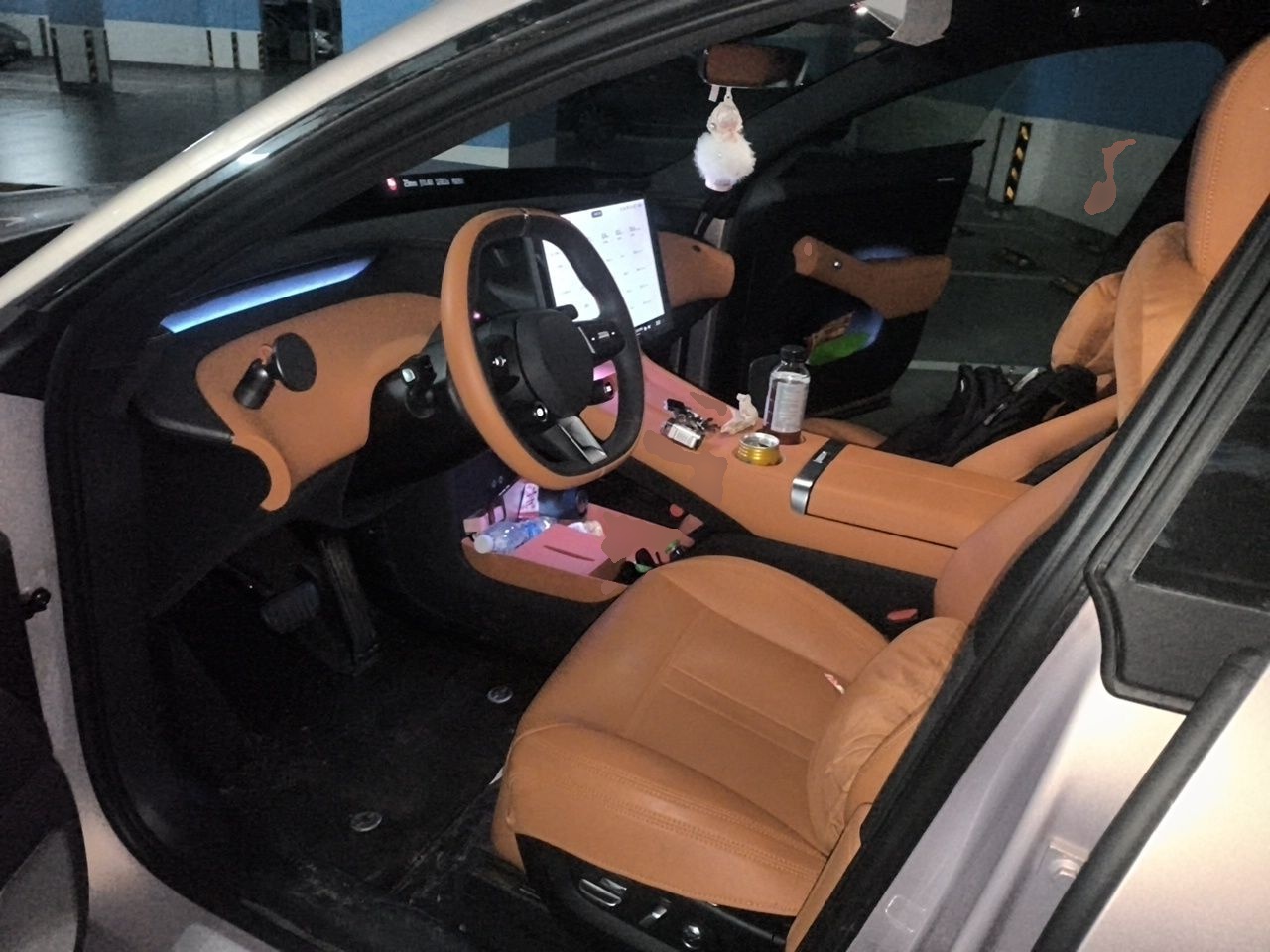 Xiaomi Auto YU7 2025 Ultra-Long Range All-Wheel Drive Pro Version — снимка 16