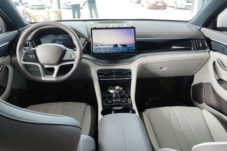 Used BYD Song PLUS New Energy 2025 EV 520km Premium Version