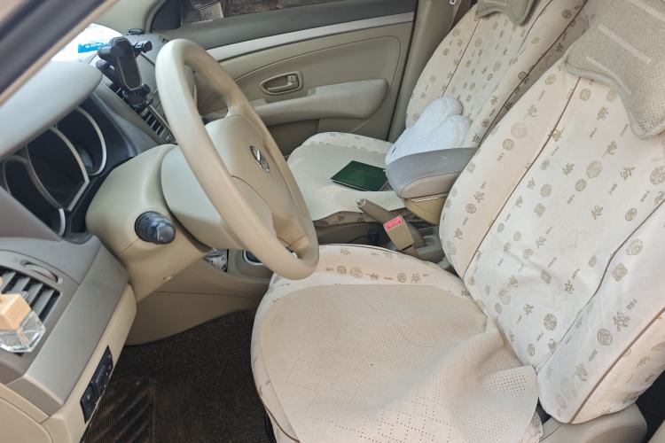 Used Nissan Sylphy 2012 Classic 1.6XE Automatic Comfort Edition Left Front Seat