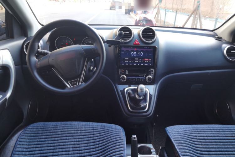 Used Haval H6 2013 Upgraded Model 1.5T Manual Two-Wheel Drive Urban Version