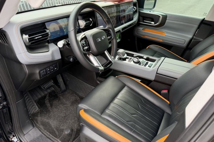 Used BAIC Off-Road BJ40 Electric Drive 2025 Advanced Edition Left Front Seat