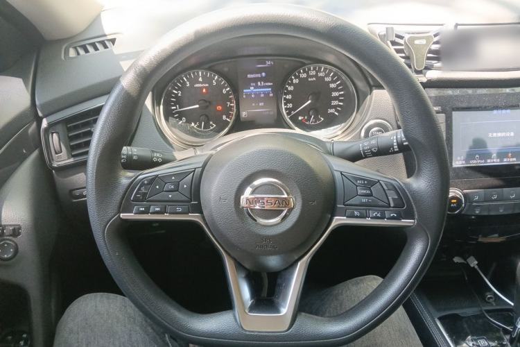 Ojetý Nissan X-Trail 2017 2.0L CVT Comfort Edition 2WD