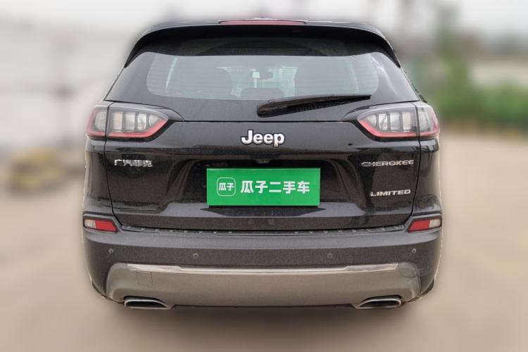 Used Jeep Cherokee 2019 2.0T 2WD Enjoyment Edition China V
