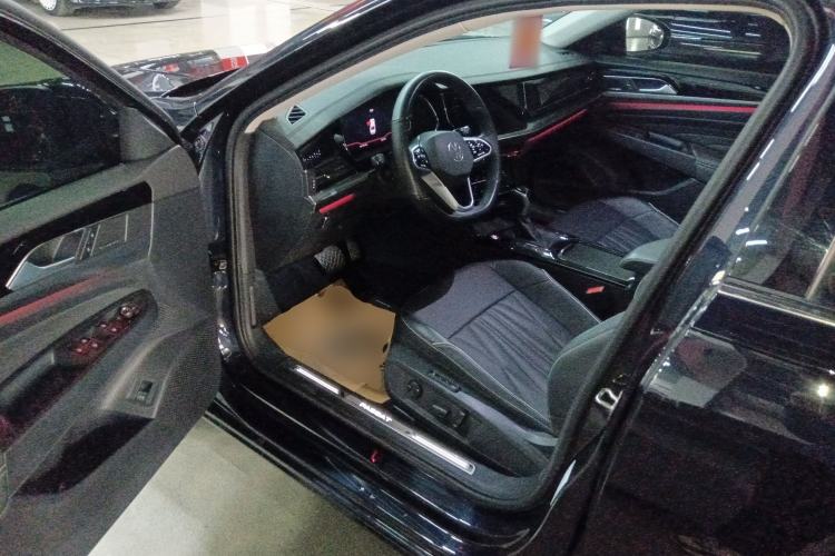 Used Volkswagen Passat 2023 Revised 380TSI Luxury Edition
