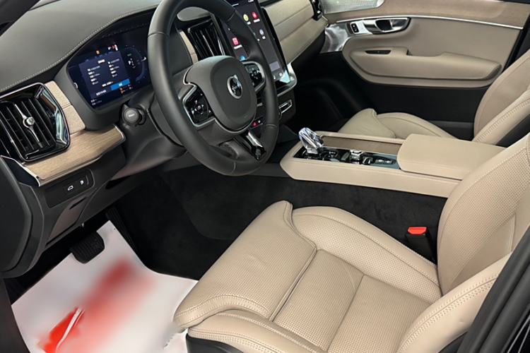 Used Volvo XC90 New Energy 2025 Facelifted T8 Luxury Flagship 7-Seater
