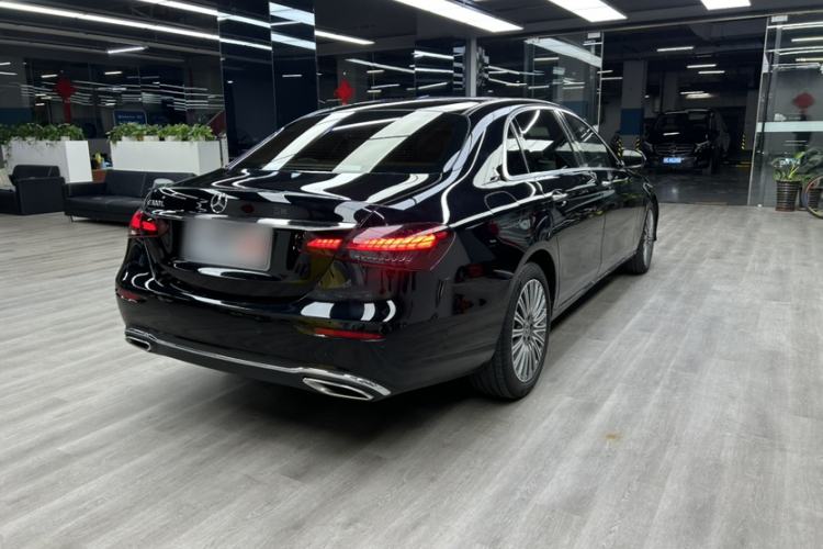 Used Mercedes-Benz E-Class 2023 Updated E 300 L Fashion Edition
