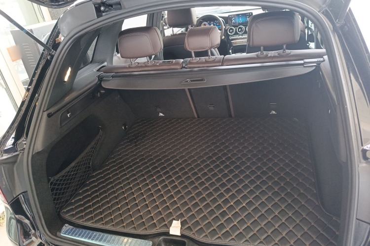 Used Mercedes-Benz GLC 2022 Facelifted GLC 260 L 4MATIC Dynamic Edition Trunk