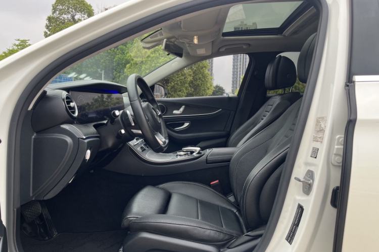 Used Mercedes-Benz E-Class 2016 E 200 L Sport Edition Exterior 5