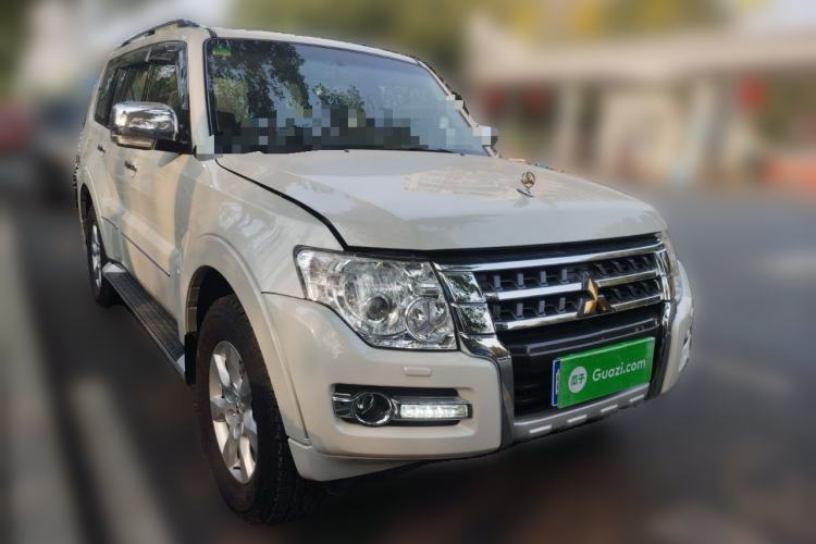 Used Mitsubishi Pajero 2020 3.0L Automatic Standard Edition
