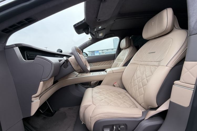 Used Nio ET9 2025 100kWh Signature Edition Interior 5