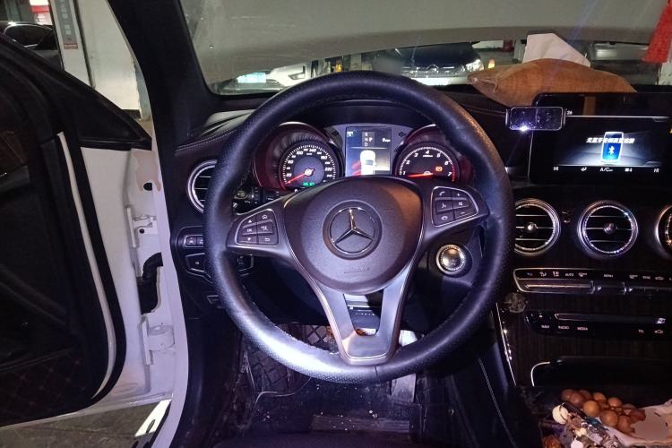 Used Mercedes-Benz GLC 2017 GLC 260 4MATIC Luxury Model