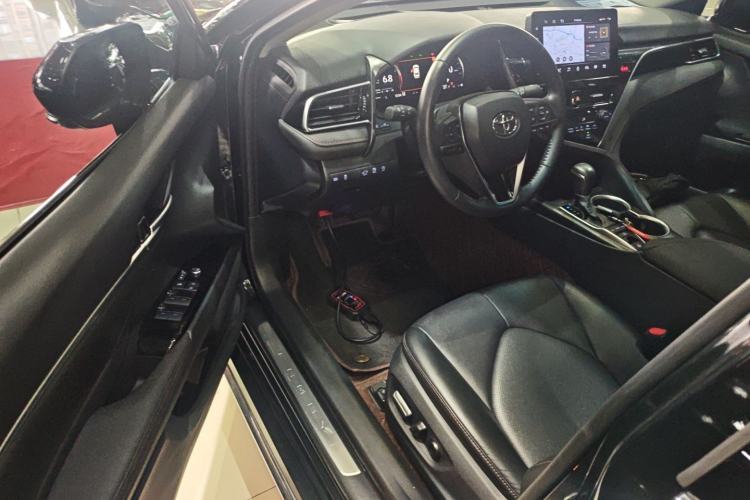 Used Toyota Camry 2023 2.5G Luxury Edition
