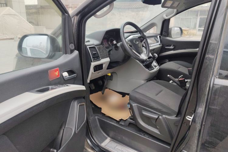 Used JAC Refine M4 2016 2.0L Manual Luxury Version